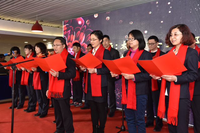 9-十一能投詩(shī)朗誦《太陽(yáng)，每天都是新的》.jpg
